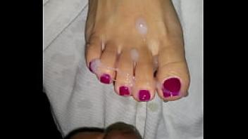 Asian pedicure toes get cumshot