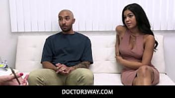 Doctor3way ebony stepsiblings go for family therapy