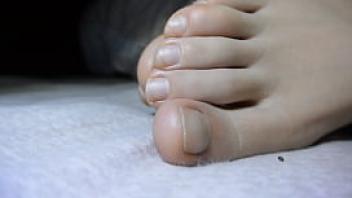 Cum on s chinese gf feet