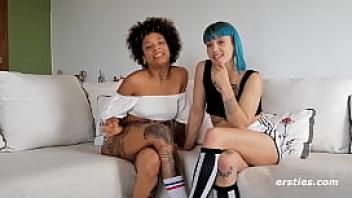 Wild tattooed lesbians get it on