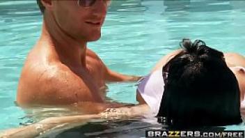 Brazzers big tits in sports water polo ho scene starring abella anderson and levi cash