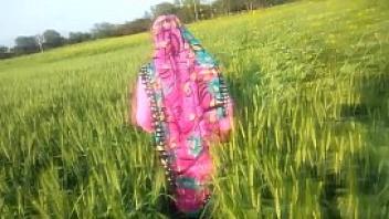 Indian village bhabhi outdoor sex porn in hindi