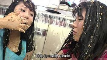 Subtitled extreme japanese natto sploshing lesbians