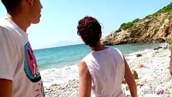 Skinny redhead mature pickup by young guy for anal sex at beach