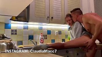 Fucking in the kitchen and creampie