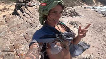 Gostosa com tes atilde o quer foder em praia publica famosa dread hot