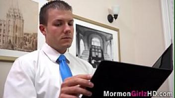 Blonde mormon teen jizzed