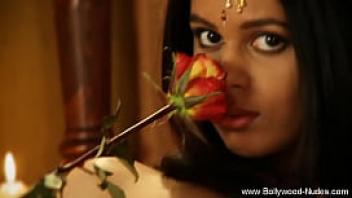Indian rose of pure seduction and fun enjoyment session