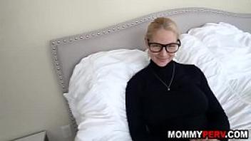 Big butt mommy and son sex