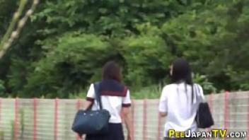 Japanese teen skanks pee