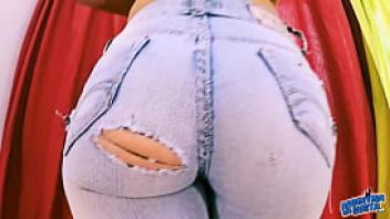 Busty blonde babe wearing skin tight jeans amazing ass