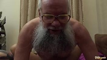 Grandpa has best orgasm when she suck on his dick and cum swap like naughty girls