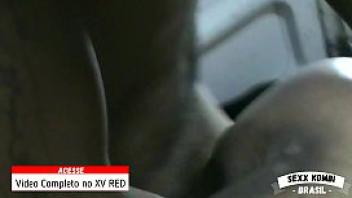 Noia casada realiza o sonho de gravar um porn ocirc na kombi completo no red