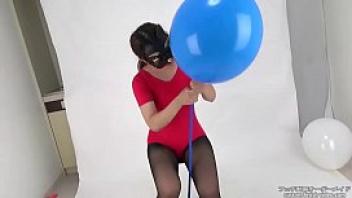 Balloon popping fetish