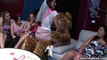 Bachelorette party goes crazy for the bear db14088