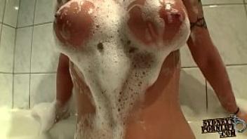 Big fake tits amp juicy ass bath time orgasm