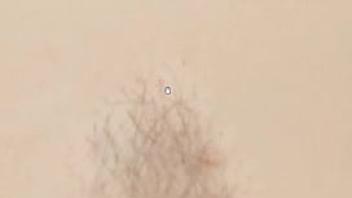 Dando zoom na buceta da loirinha