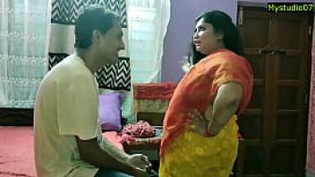 Indian hot bhabhi xxx sex with innocent boy with clear audio