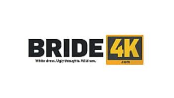 Bride4k giving her the talk