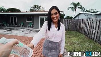 Propertysex hot agent with great ass fucks handyman