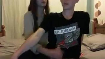 Couple fuck twice on webcam on webcam