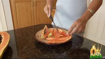 Fucking tiffany sweet juicy papaya at the kitchen amateurs sucking