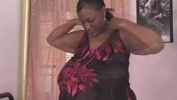 1917137 black shorthair bbw milf in interracial